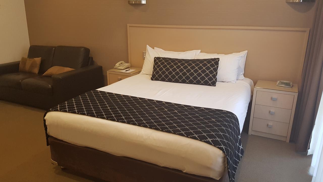 Largs Pier Hotel Аделейд Екстериор снимка