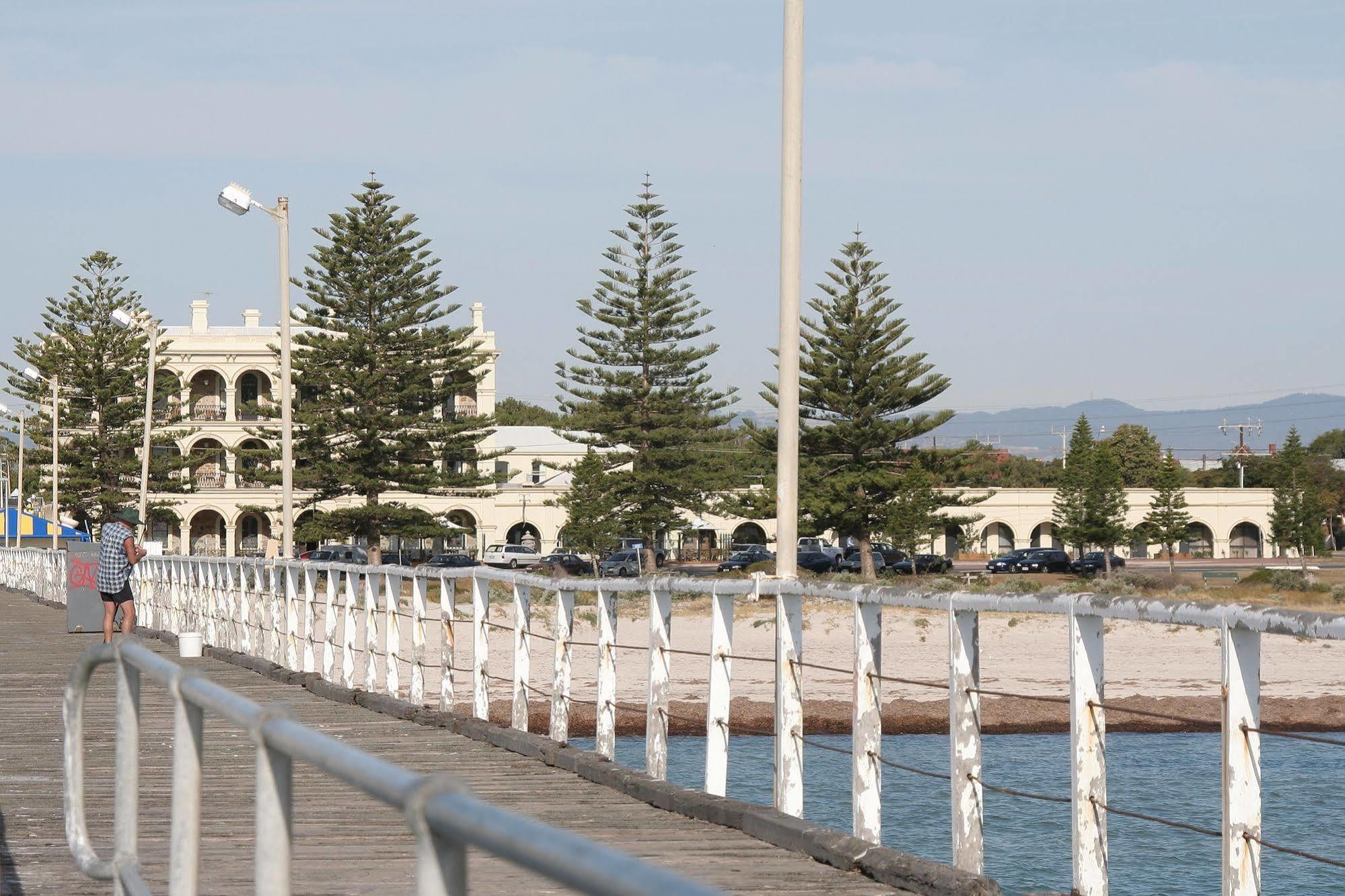 Largs Pier Hotel Аделейд Екстериор снимка