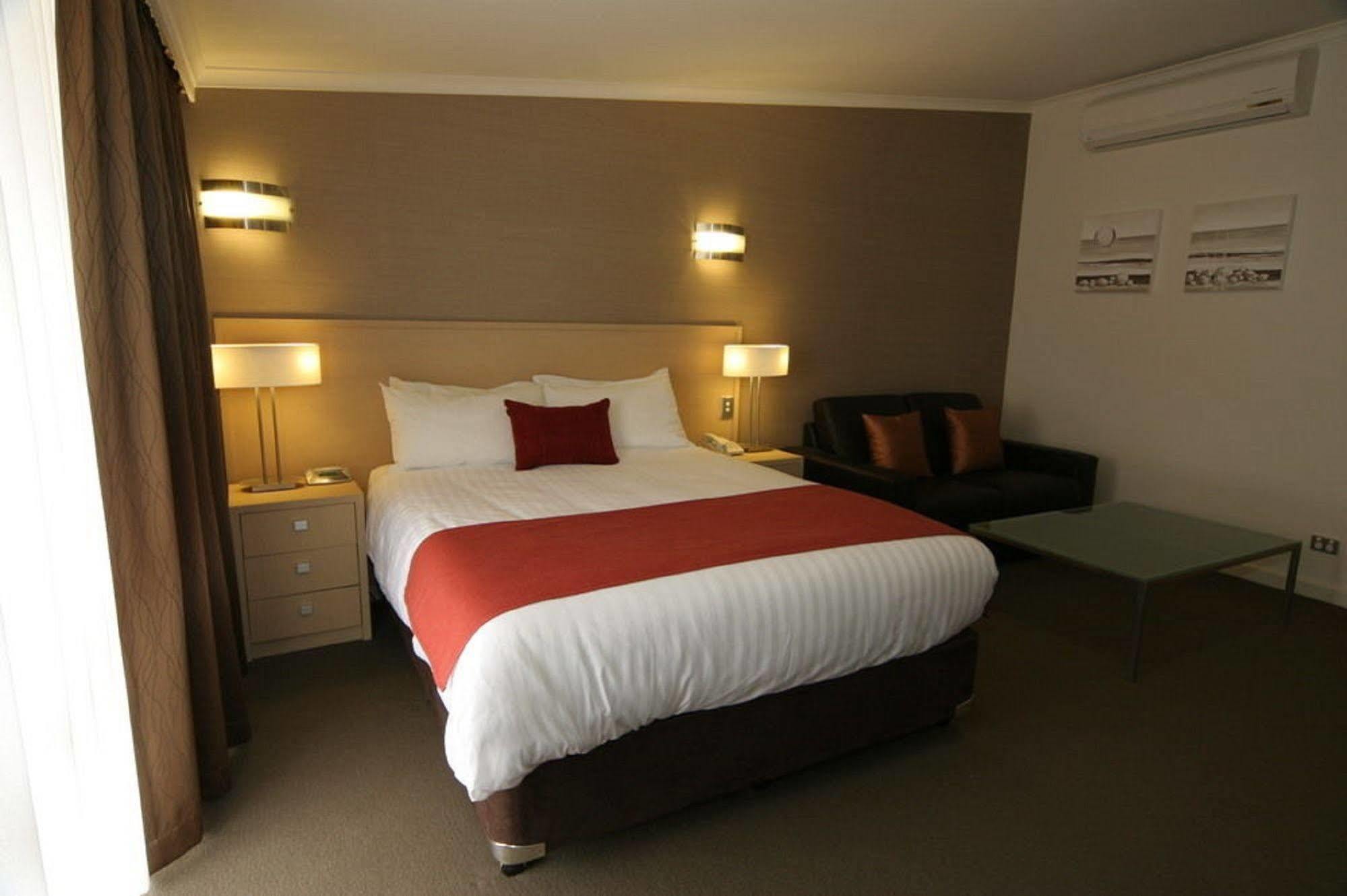 Largs Pier Hotel Аделейд Екстериор снимка